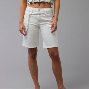 AE 11" White Stretch Jorts Shorts size 6 High Waisted American Eagle
